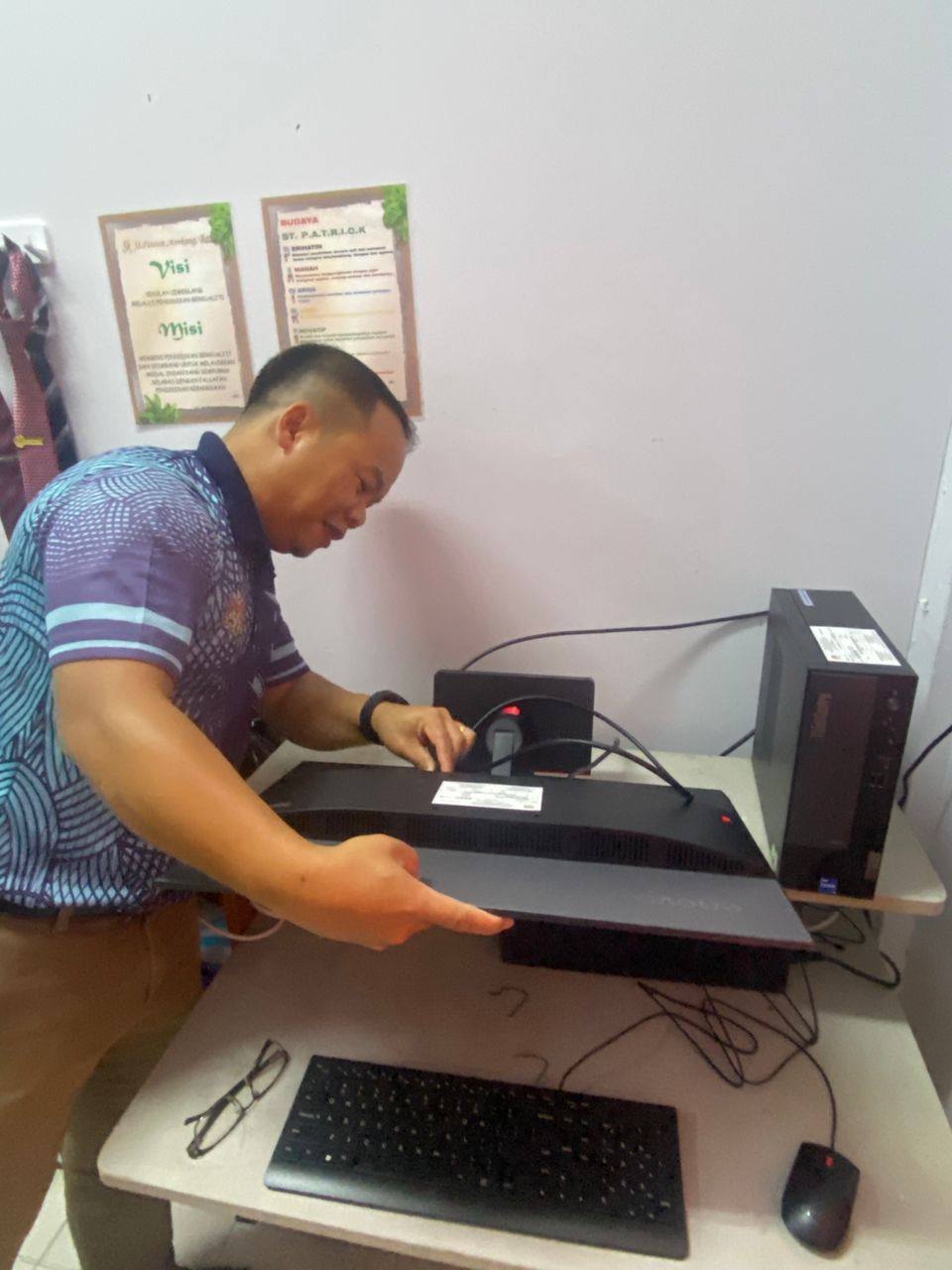 Gambar Laporan