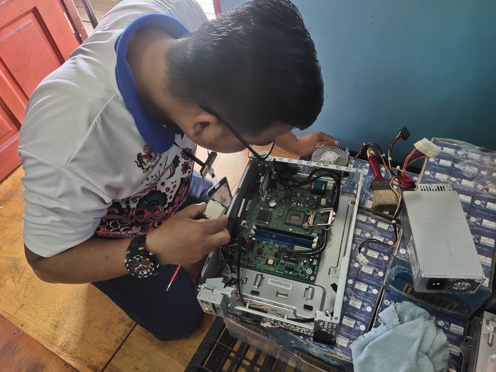 Gambar Laporan
