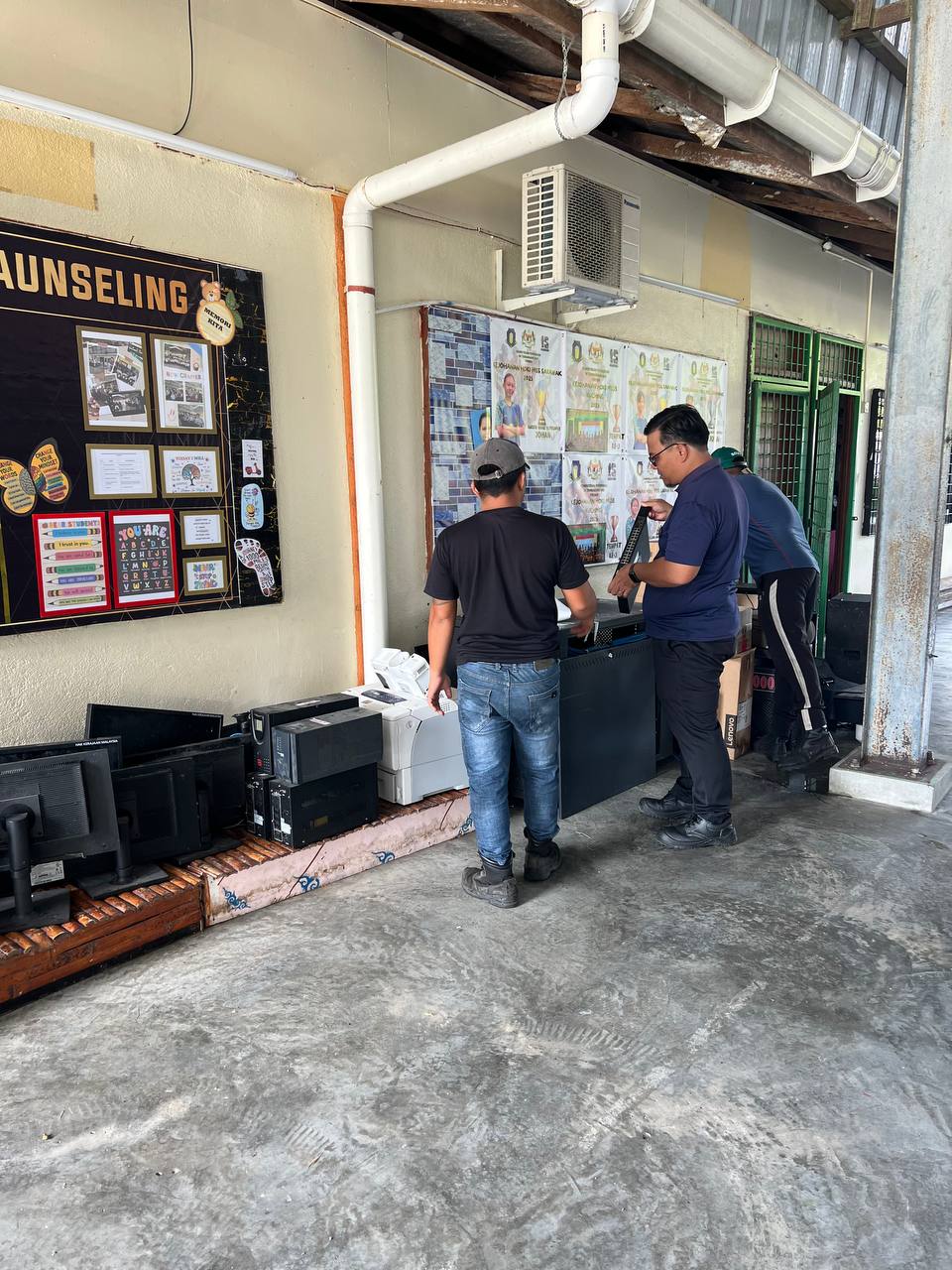 Gambar Laporan