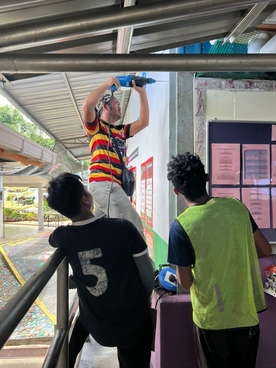 Gambar Laporan