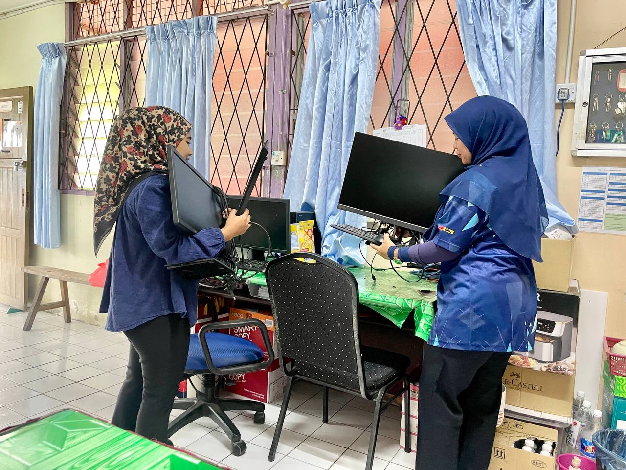Gambar Laporan