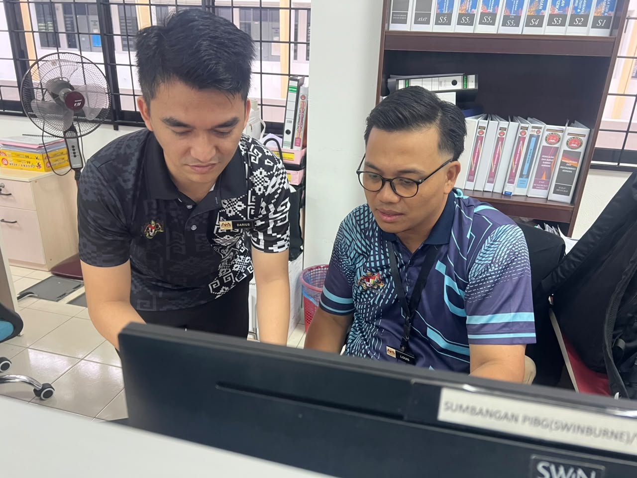 Gambar Laporan