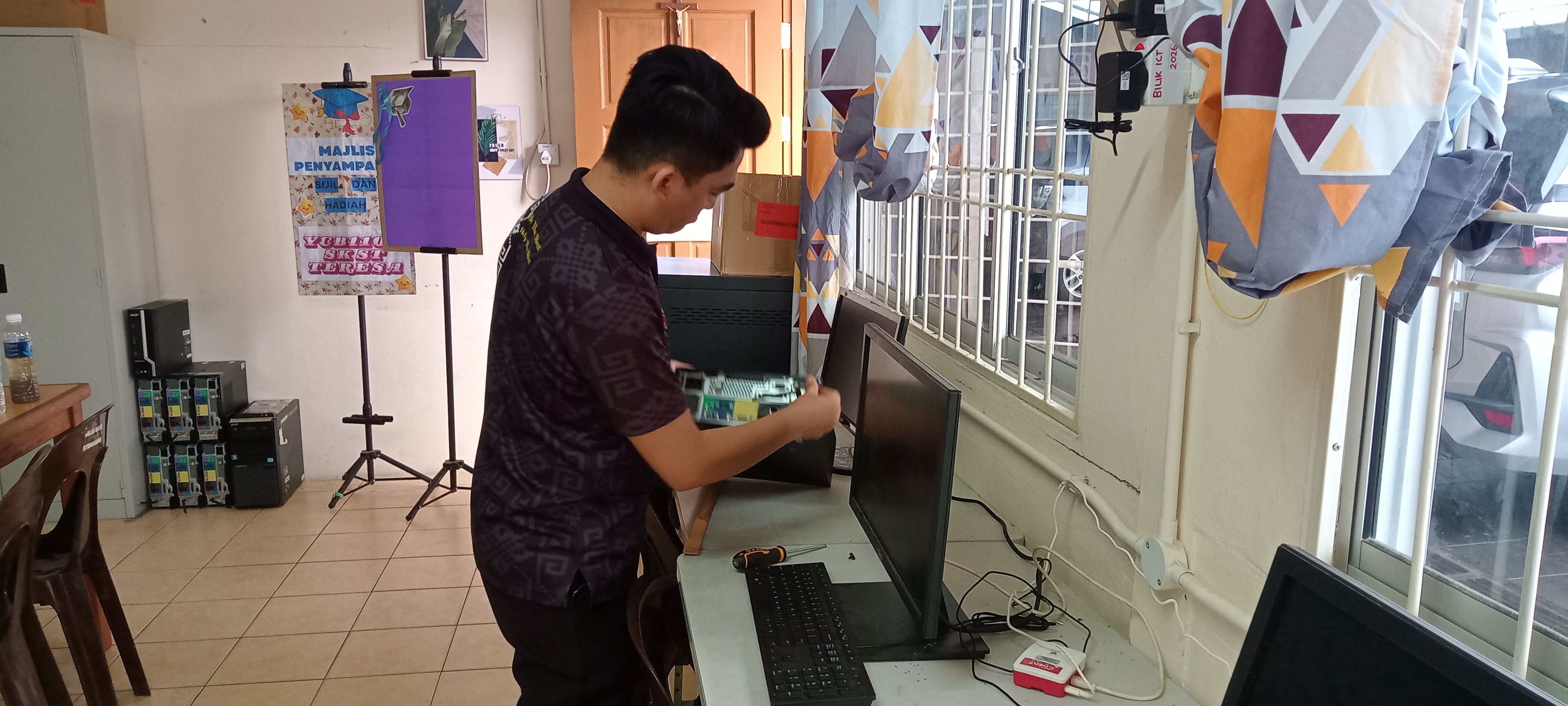 Gambar Laporan